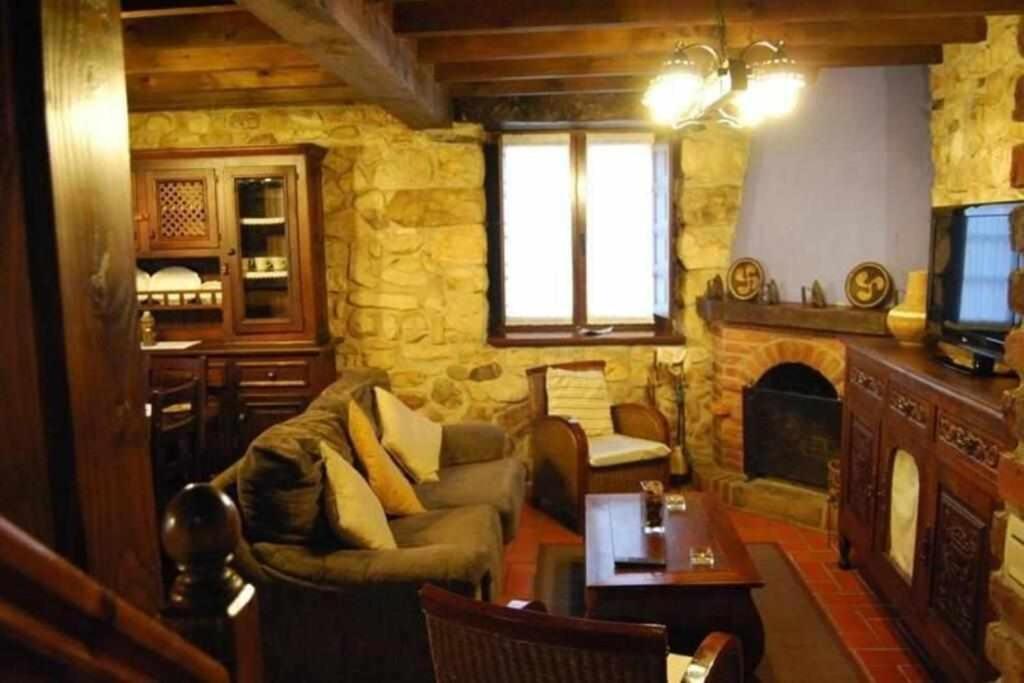 La Regenta Picos De Europa Villa Poo  Bagian luar foto